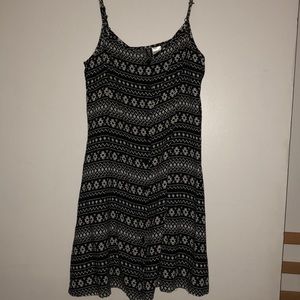 Black and white Aztec print dress! ❤️